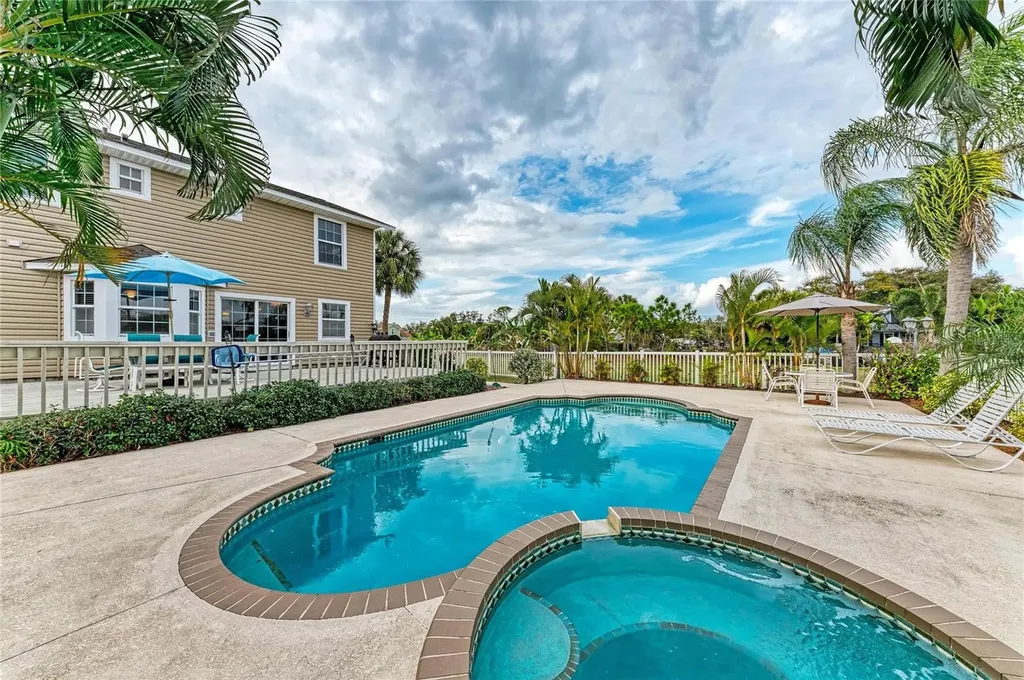 1914 24th Avenue W Palmetto FL 34221