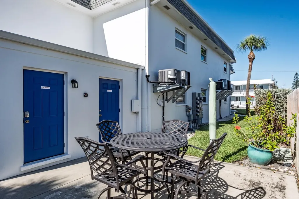 7151 Sunset Way St Pete Beach FL 33706