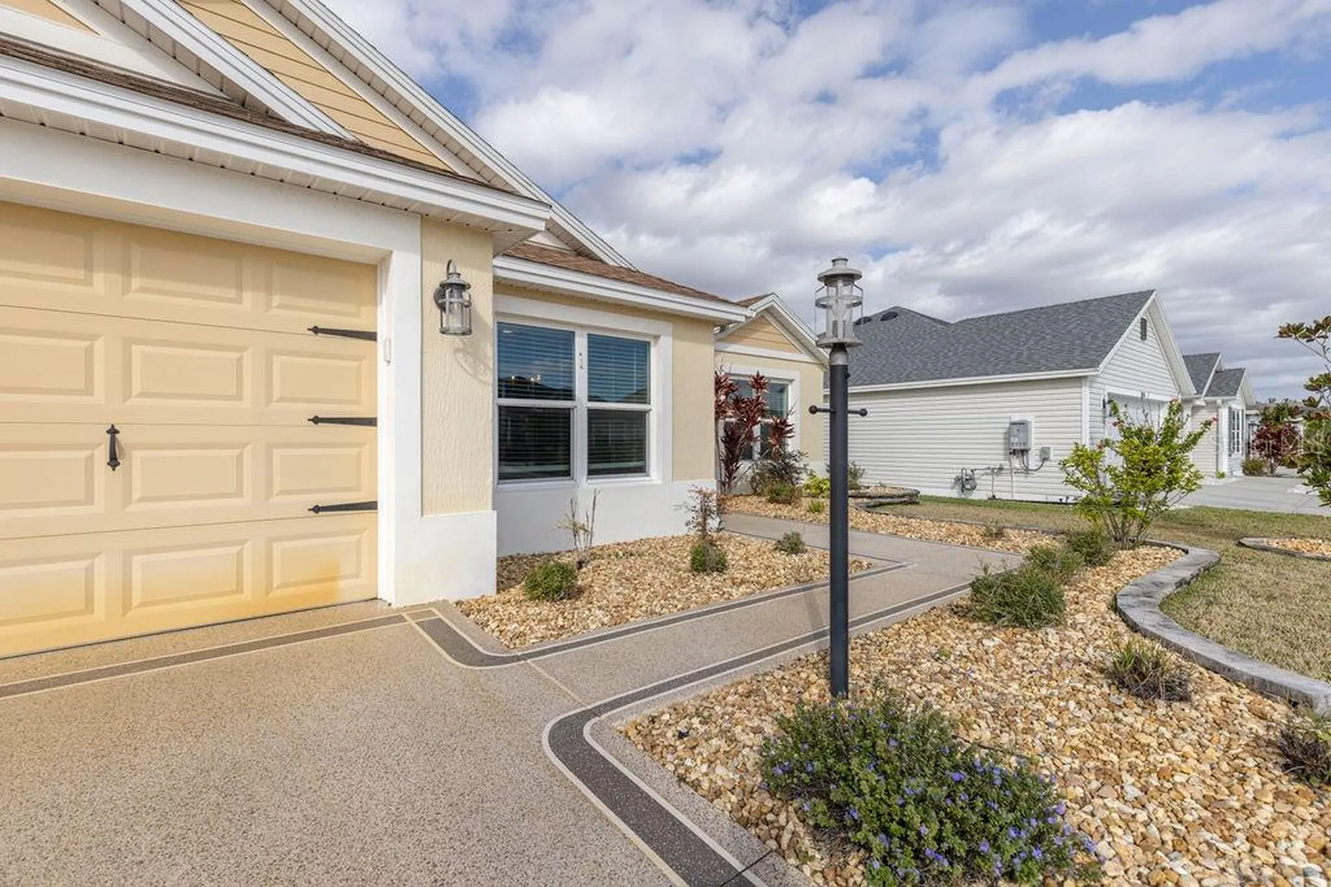 2454 Youngmann Loop The Villages FL 32163