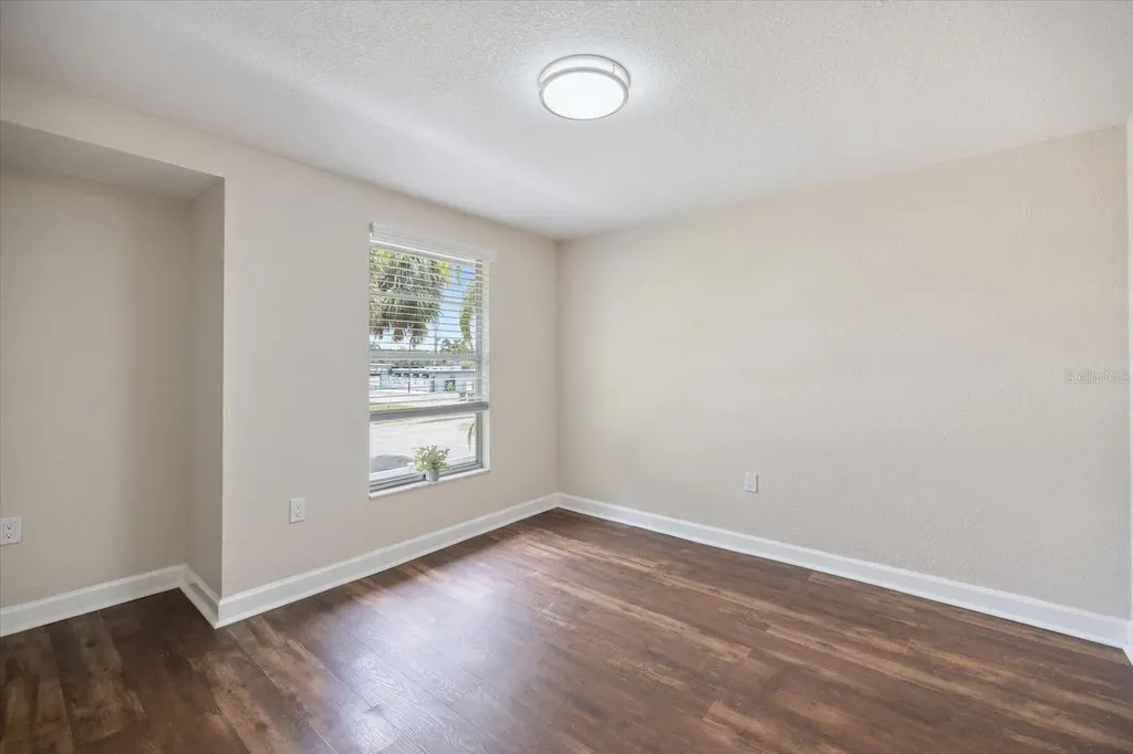 960 Highland Street Sarasota FL 34234
