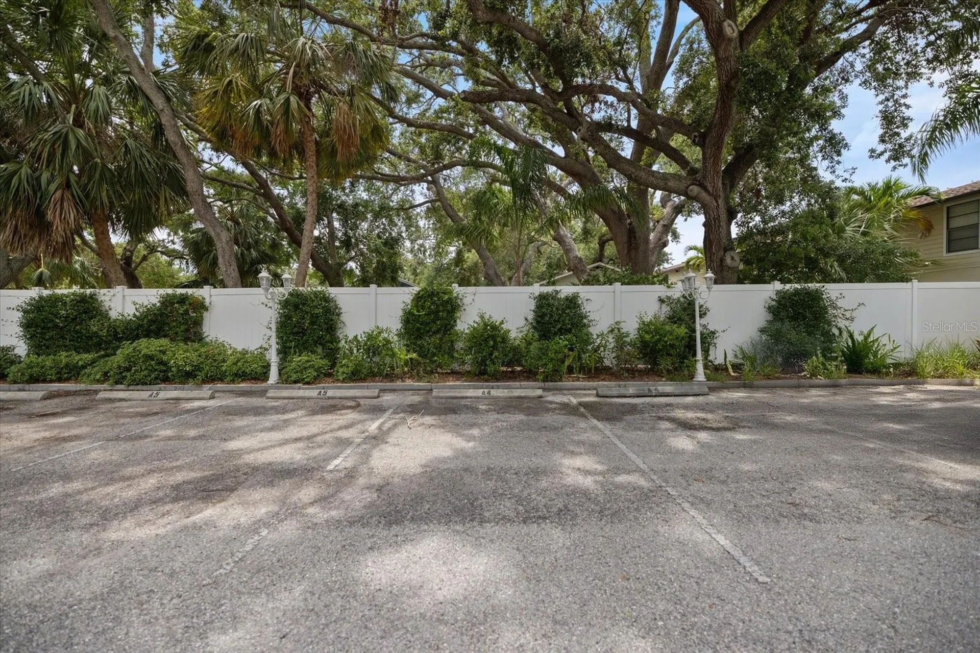 960 Highland Street Sarasota FL 34234