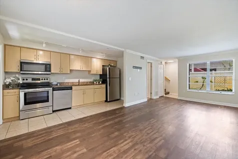 960 Highland Street Sarasota FL 34234