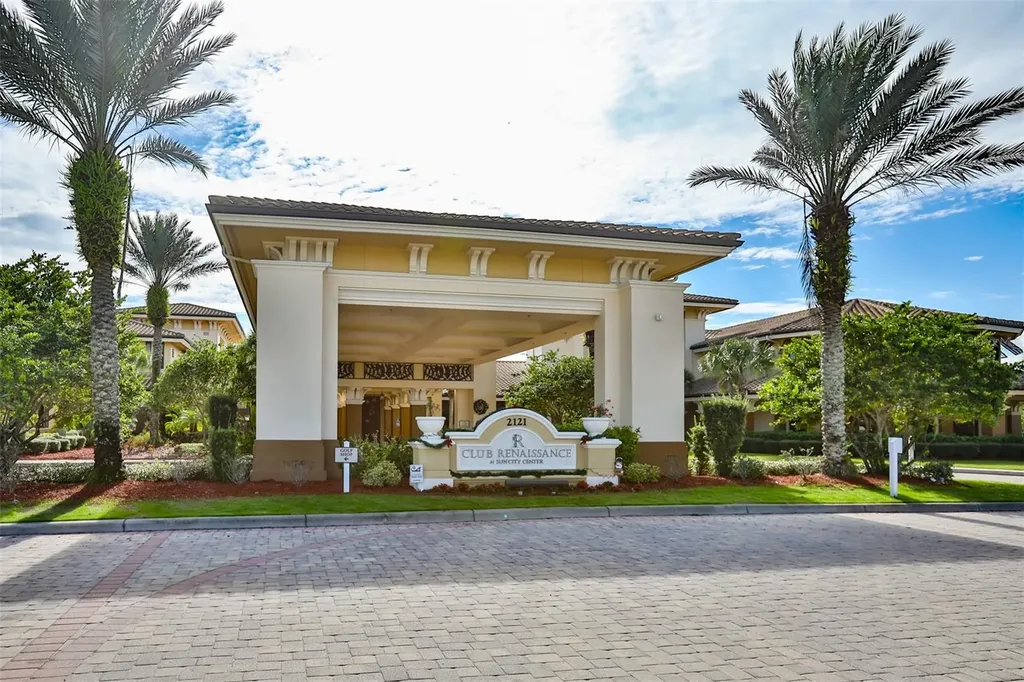 1118 Emerald Dunes Drive Sun City Center FL 33573