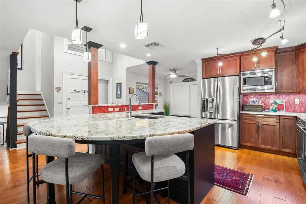 12 Mariner Drive Tarpon Springs FL 34689