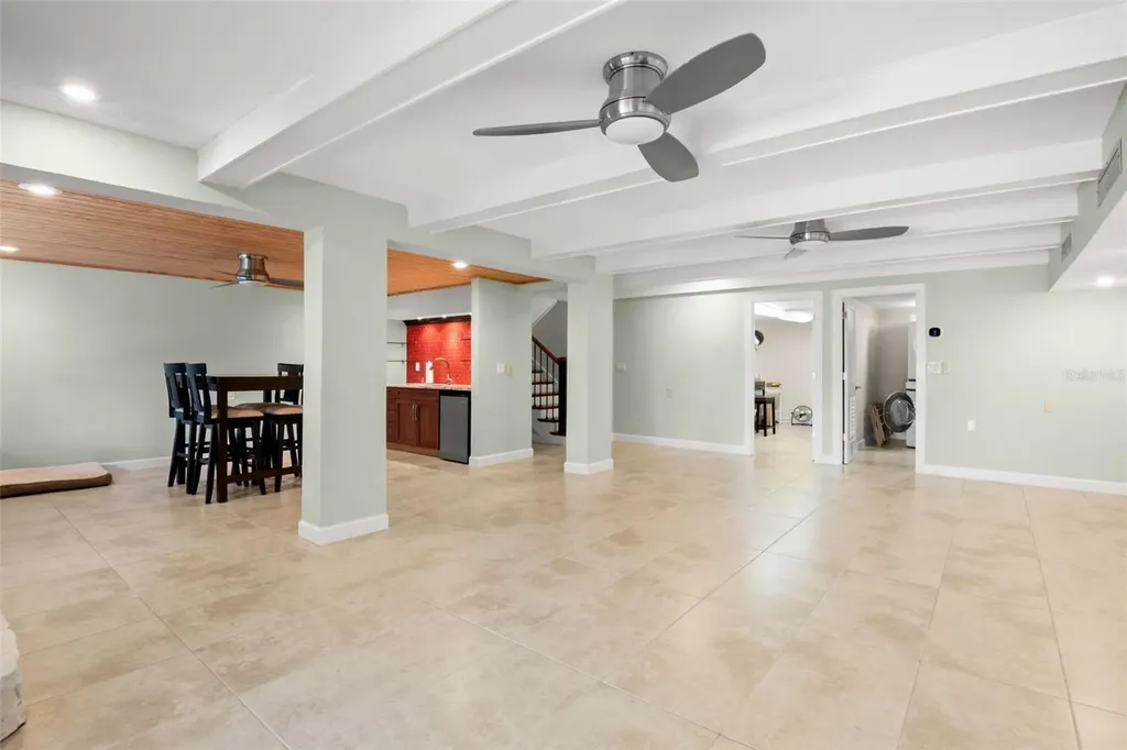 12 Mariner Drive Tarpon Springs FL 34689