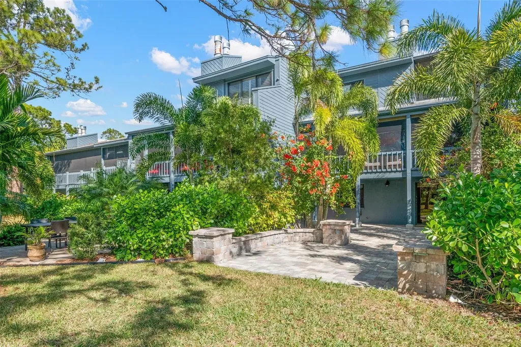 12 Mariner Drive Tarpon Springs FL 34689