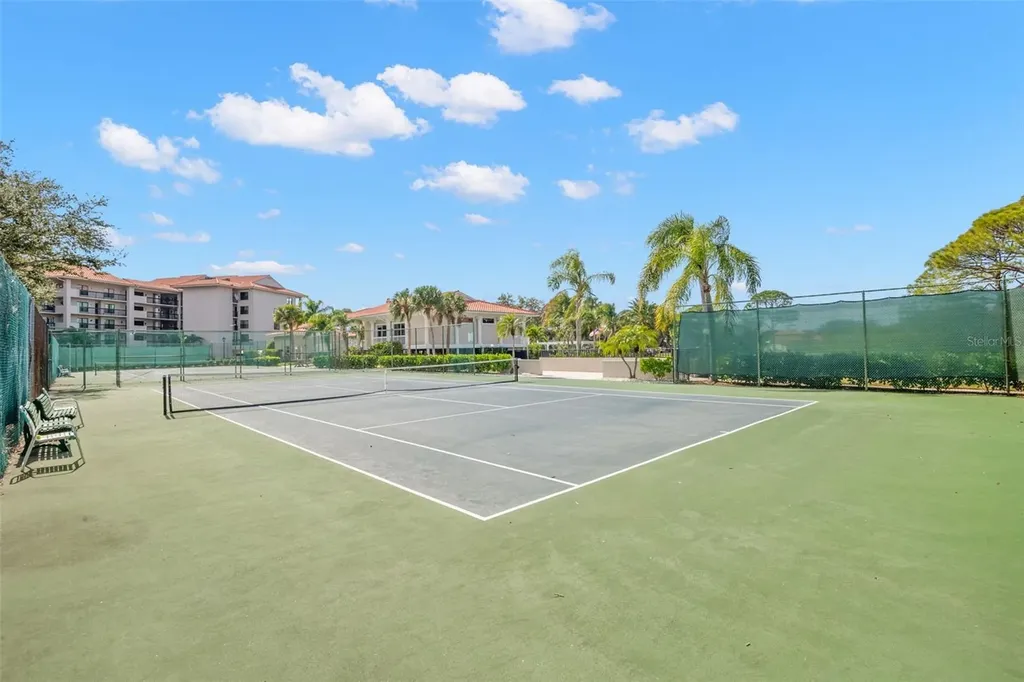 12 Mariner Drive Tarpon Springs FL 34689