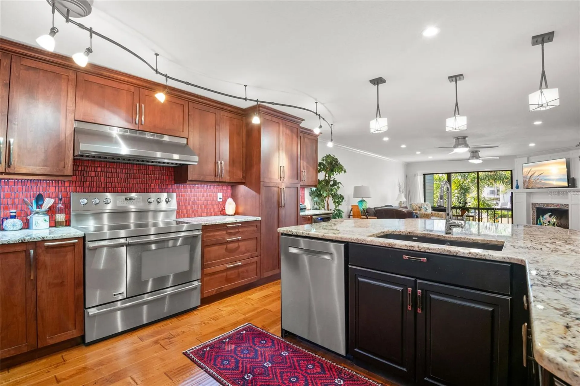 12 Mariner Drive Tarpon Springs FL 34689