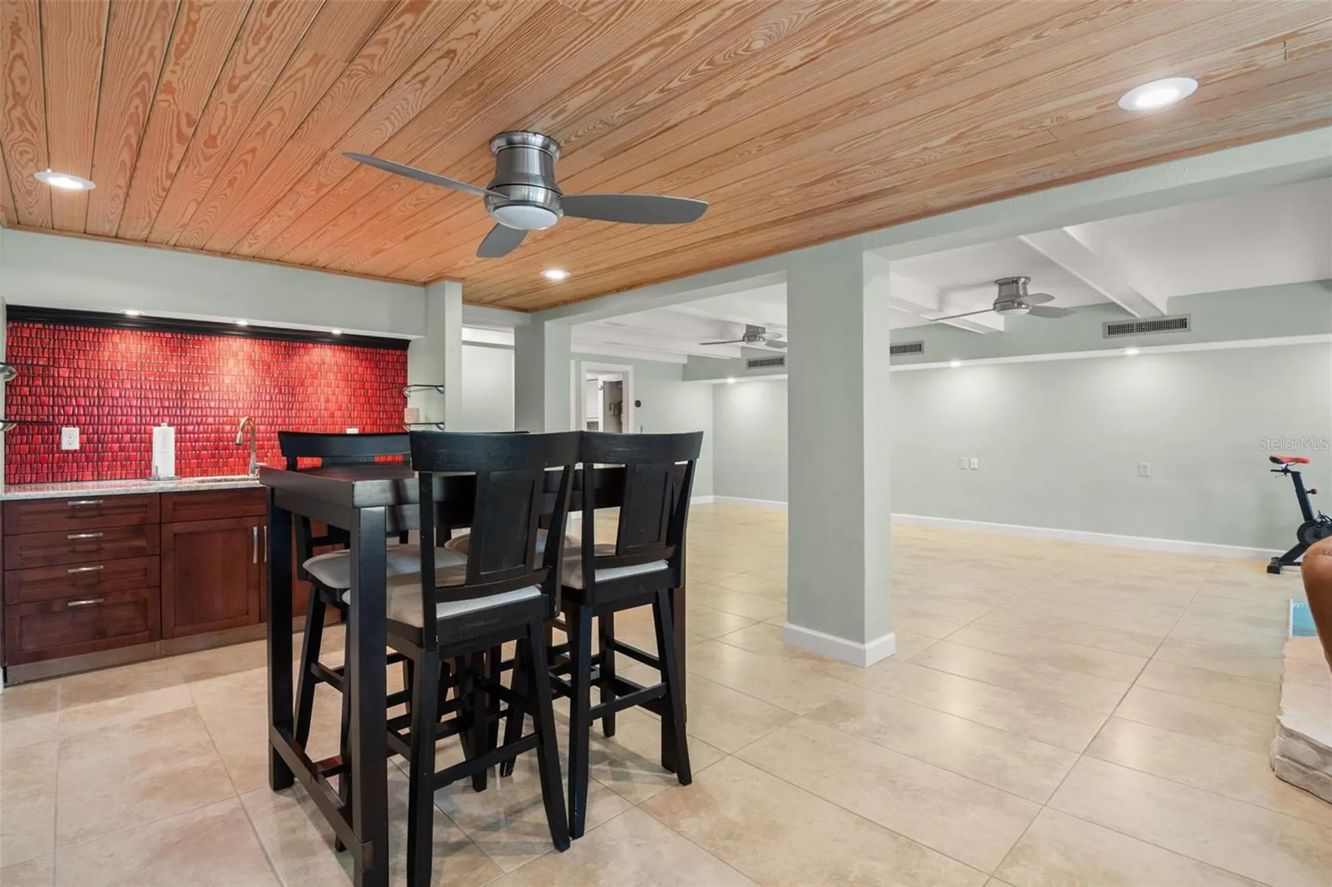 12 Mariner Drive Tarpon Springs FL 34689