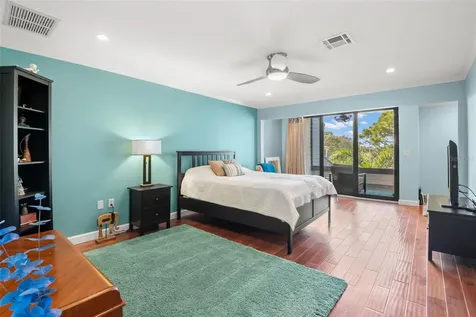 12 Mariner Drive Tarpon Springs FL 34689