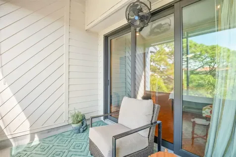 12 Mariner Drive Tarpon Springs FL 34689