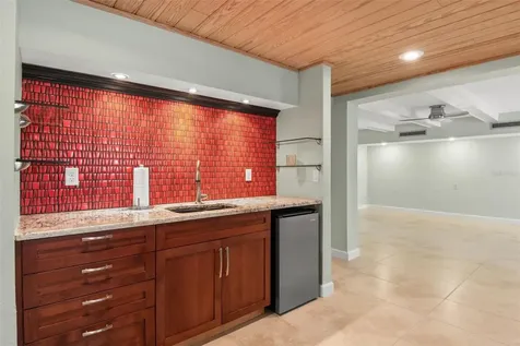 12 Mariner Drive Tarpon Springs FL 34689