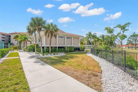12 Mariner Drive Tarpon Springs FL 34689