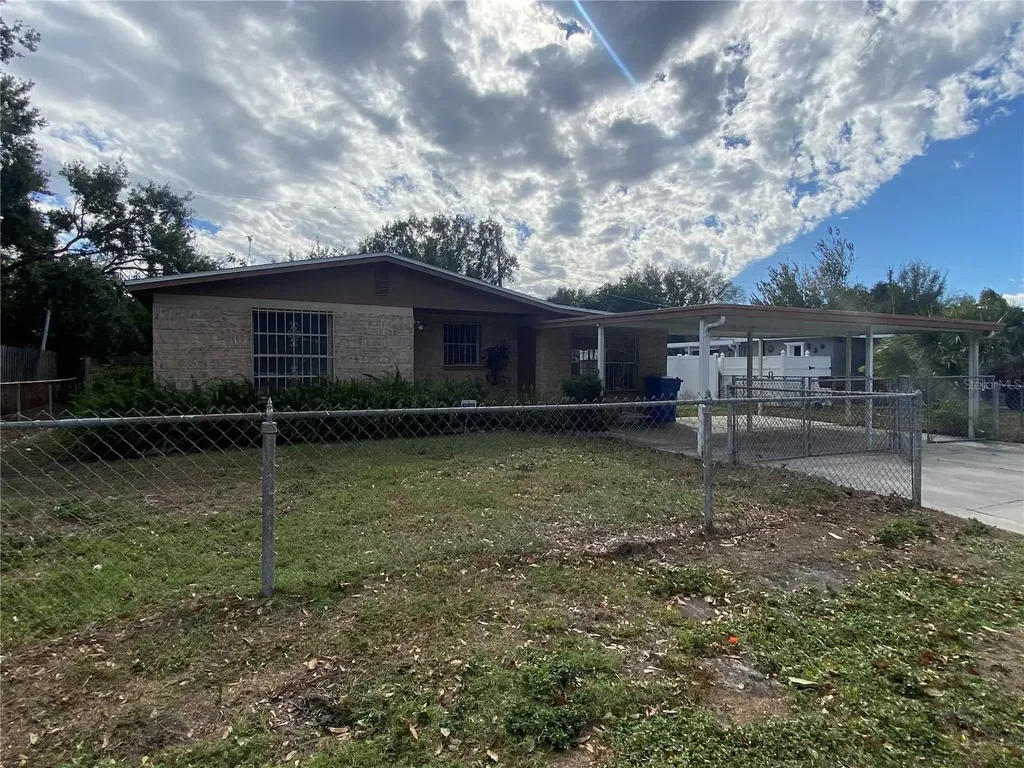4522 W Henry Avenue Tampa FL 33614
