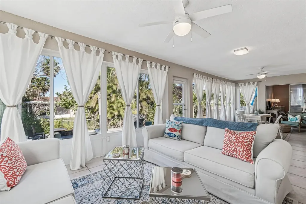 216 176th Avenue E Redington Shores FL 33708