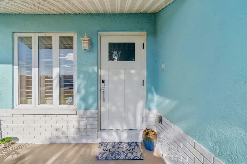 216 176th Avenue E Redington Shores FL 33708