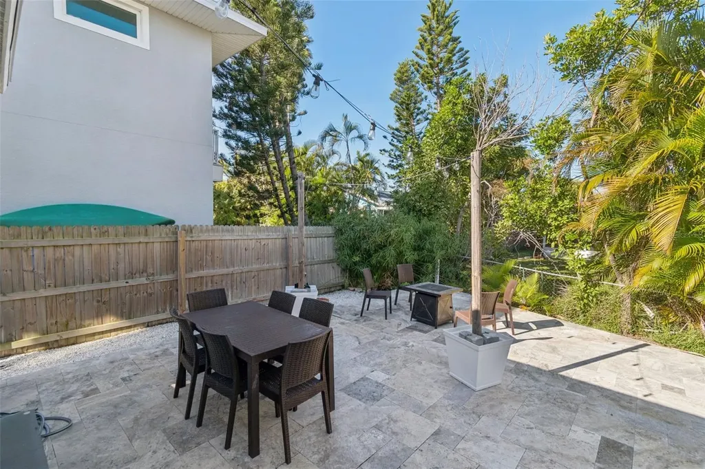 216 176th Avenue E Redington Shores FL 33708
