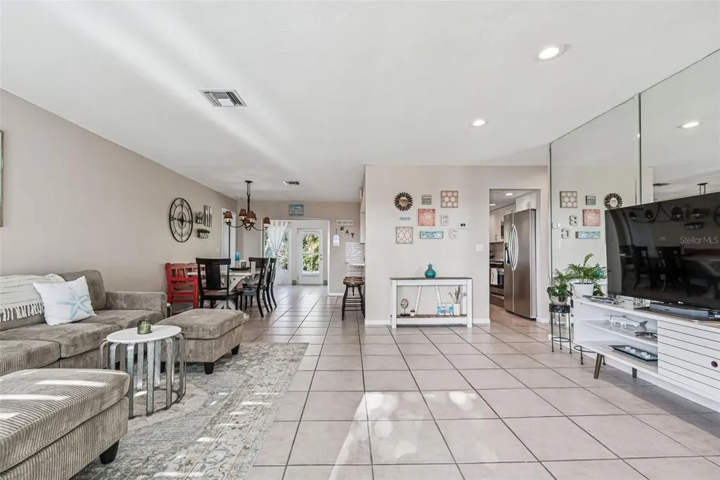 216 176th Avenue E Redington Shores FL 33708