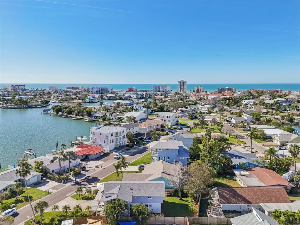216 176th Avenue E Redington Shores FL 33708