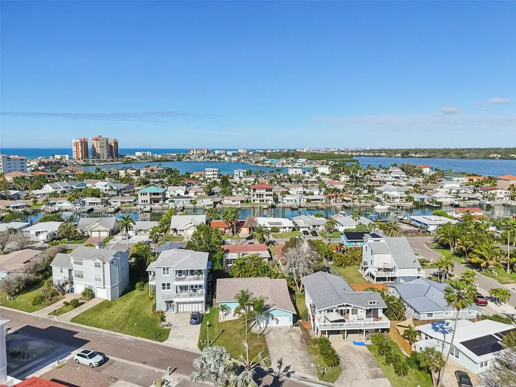 216 176th Avenue E Redington Shores FL 33708