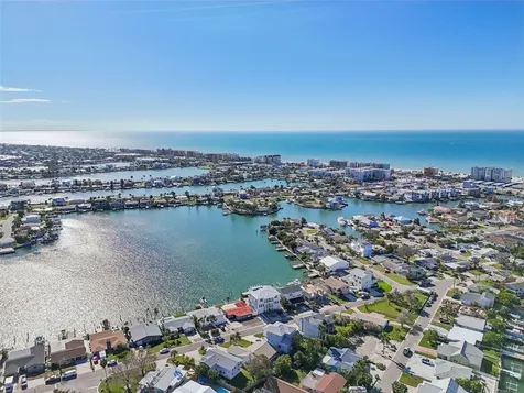 216 176th Avenue E Redington Shores FL 33708