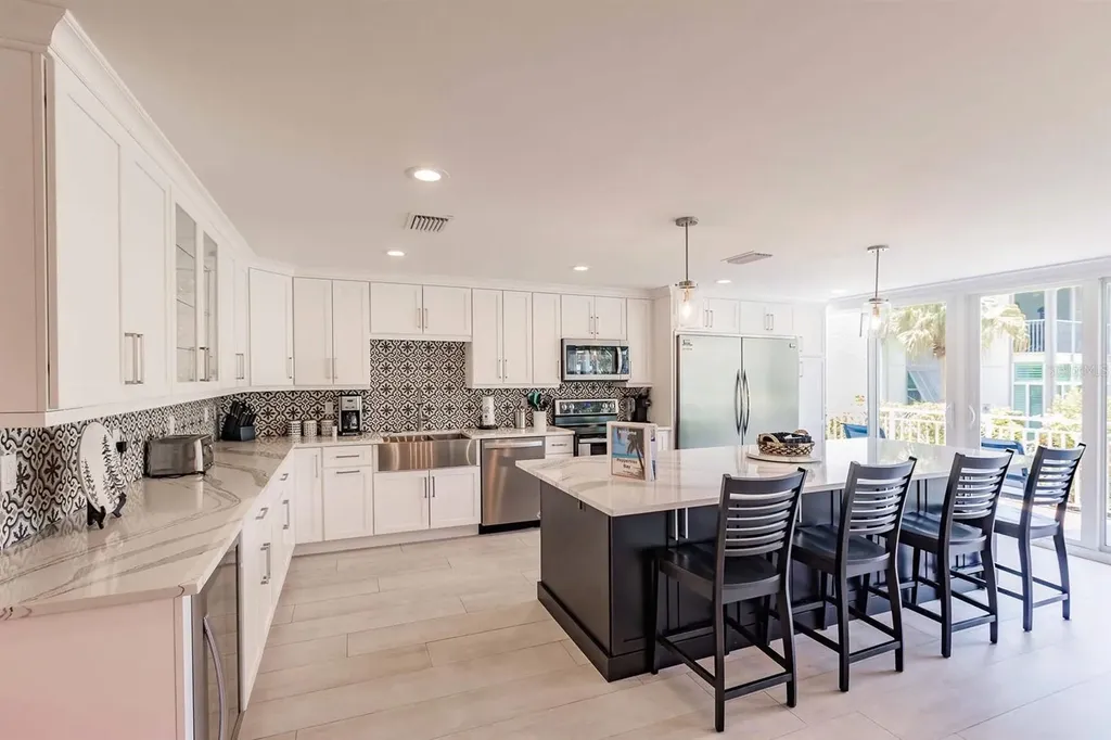 1125 W Peppertree Drive Sarasota FL 34242