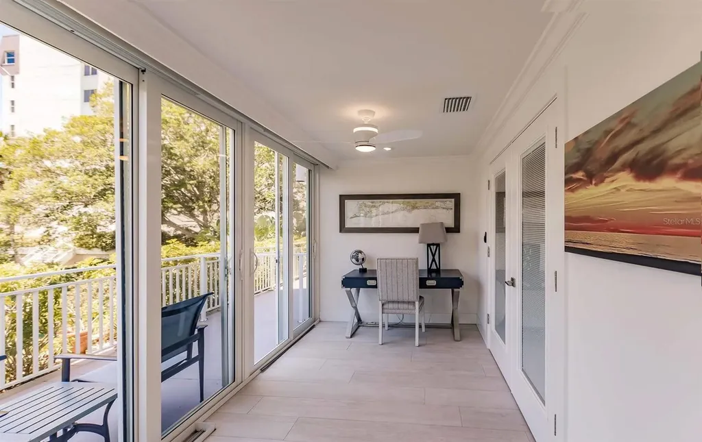 1125 W Peppertree Drive Sarasota FL 34242