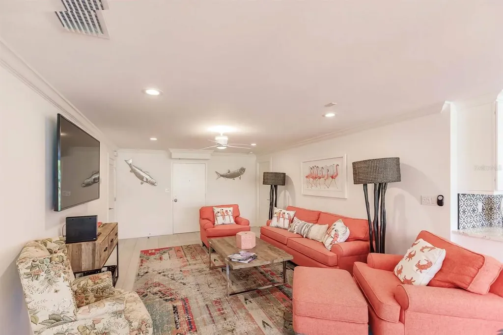 1125 W Peppertree Drive Sarasota FL 34242