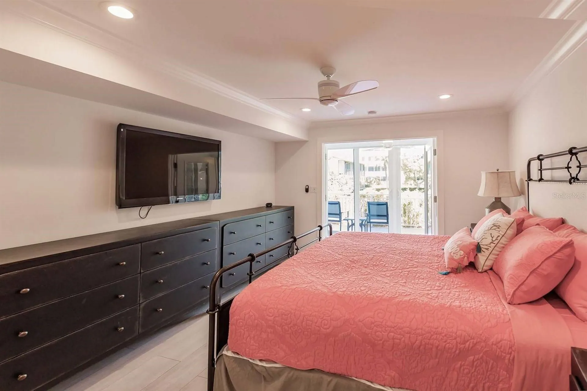 1125 W Peppertree Drive Sarasota FL 34242