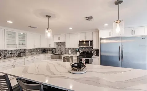 1125 W Peppertree Drive Sarasota FL 34242