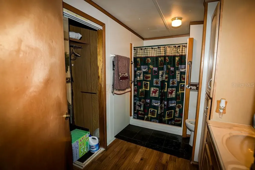 240 Kitty Avenue Interlachen FL 32148
