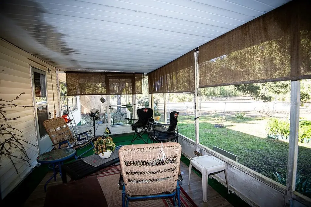 240 Kitty Avenue Interlachen FL 32148