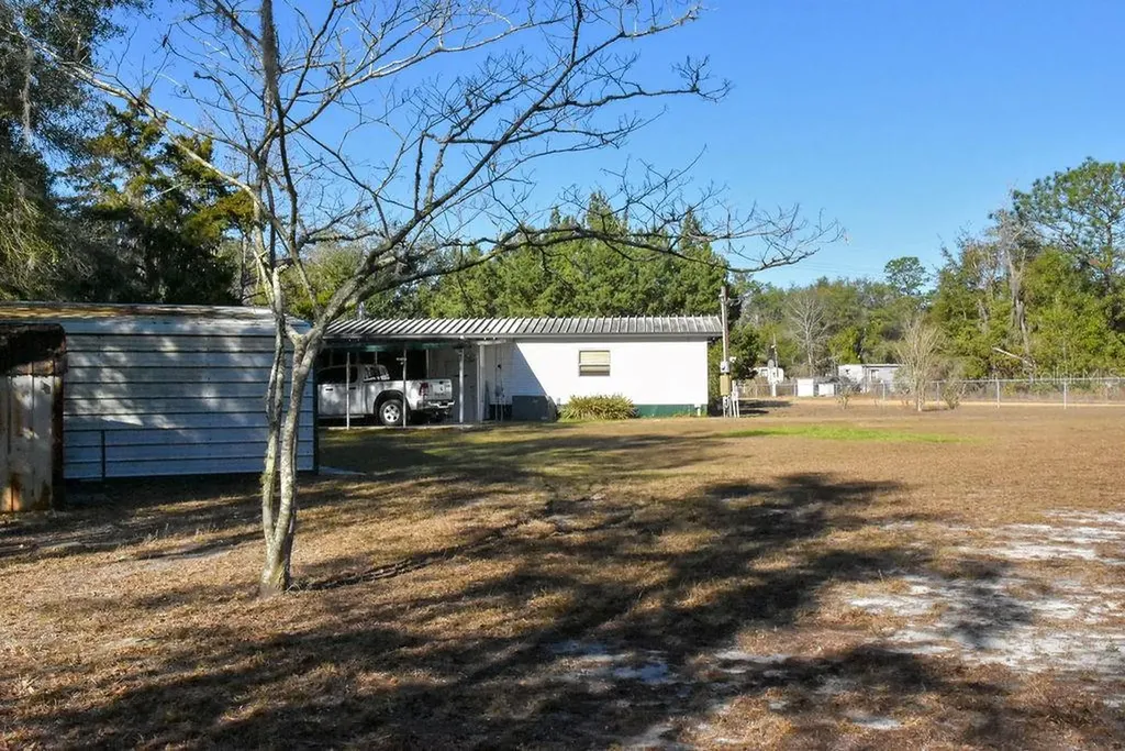 240 Kitty Avenue Interlachen FL 32148