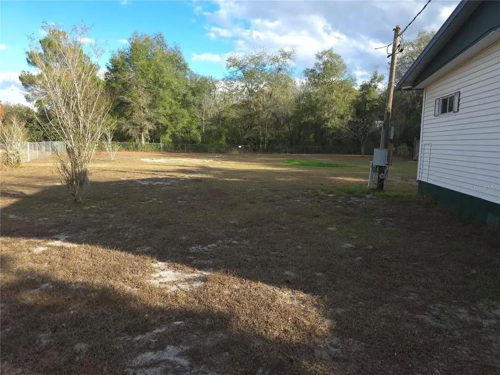 240 Kitty Avenue Interlachen FL 32148