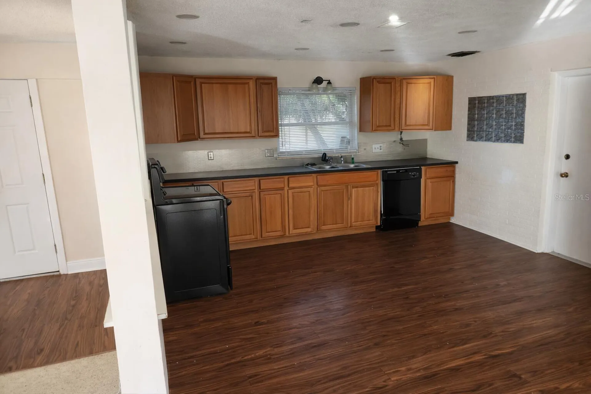 2421 Archer Boulevard Orlando FL 32833
