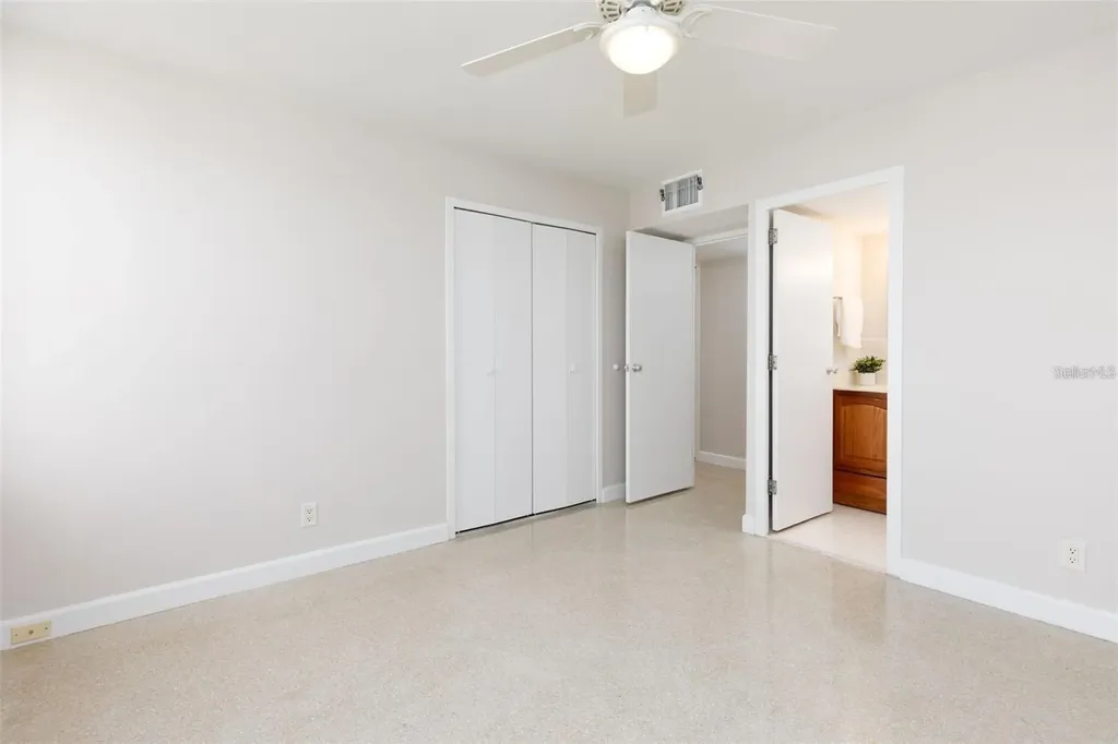 10355 Paradise Boulevard Treasure Island FL 33706