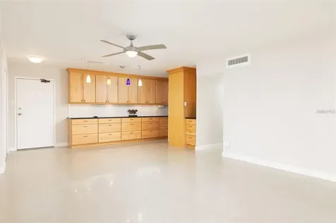 10355 Paradise Boulevard Treasure Island FL 33706