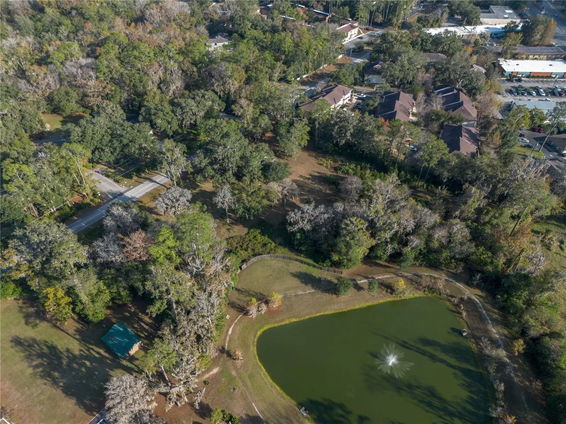560 NW 39th Road Gainesville FL 32607