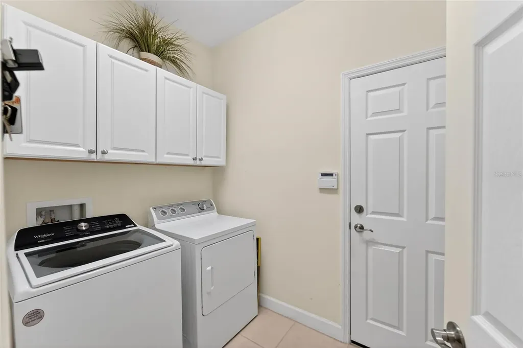 2243 Oakley Green Drive Sun City Center FL 33573