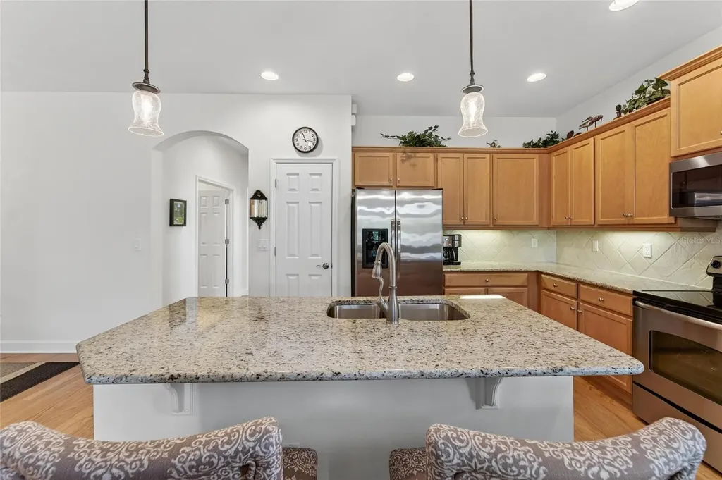 2243 Oakley Green Drive Sun City Center FL 33573