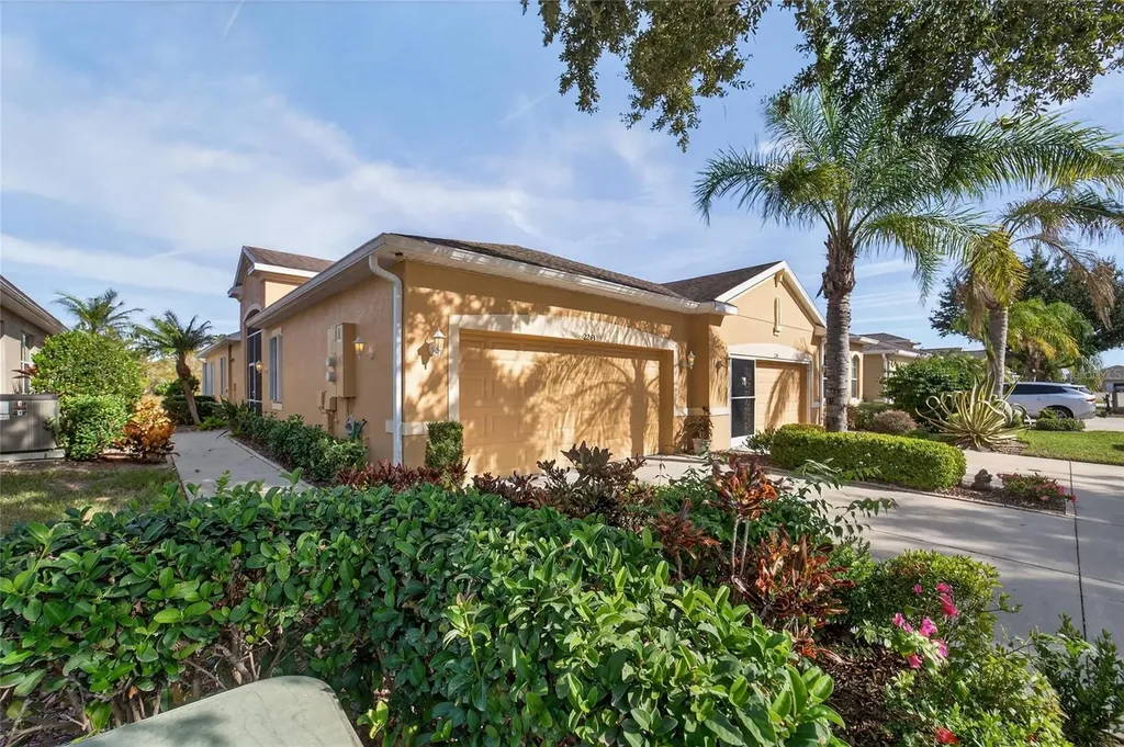2243 Oakley Green Drive Sun City Center FL 33573
