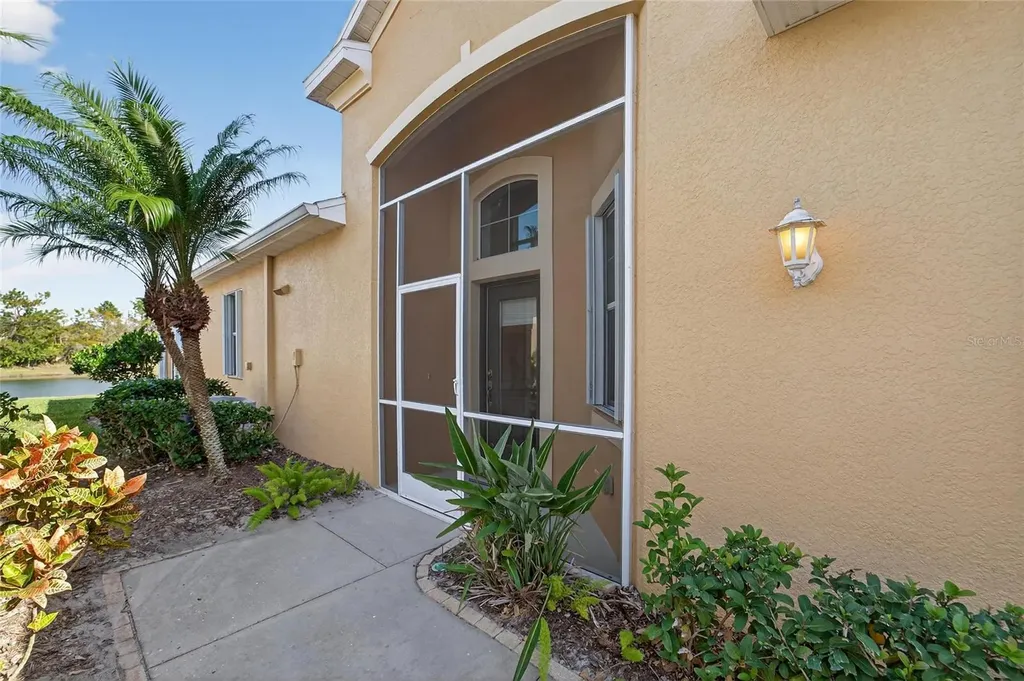 2243 Oakley Green Drive Sun City Center FL 33573