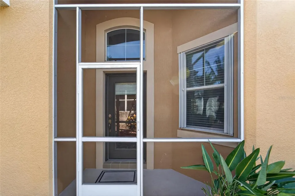 2243 Oakley Green Drive Sun City Center FL 33573