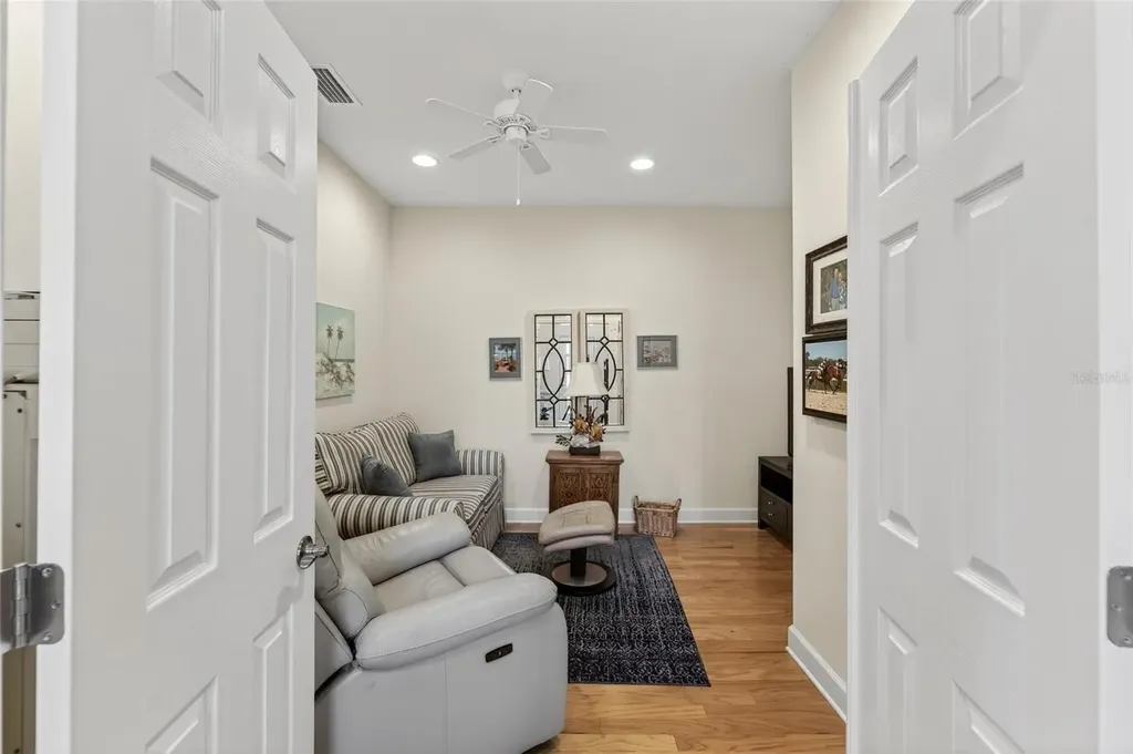 2243 Oakley Green Drive Sun City Center FL 33573