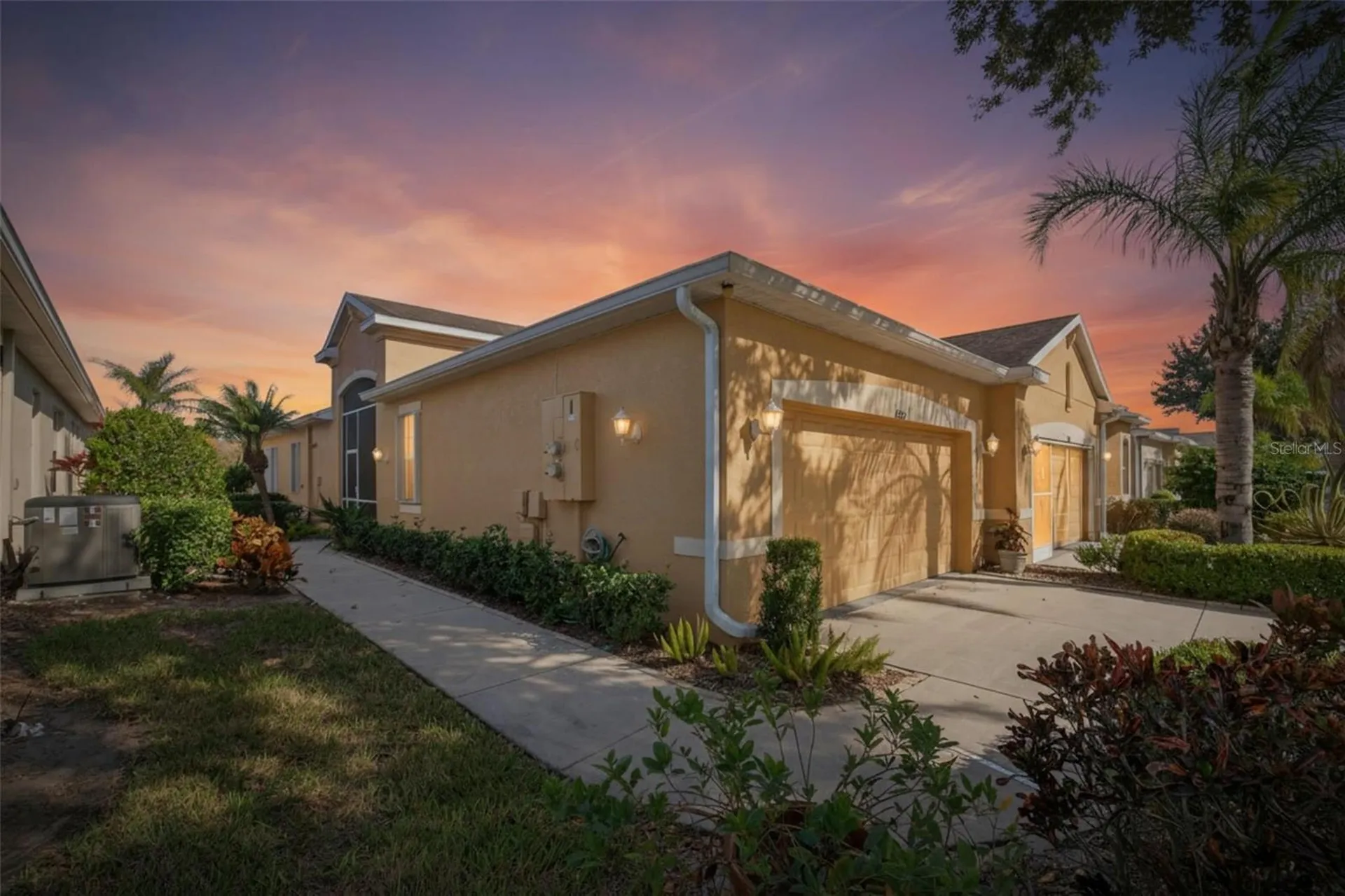 2243 Oakley Green Drive Sun City Center FL 33573