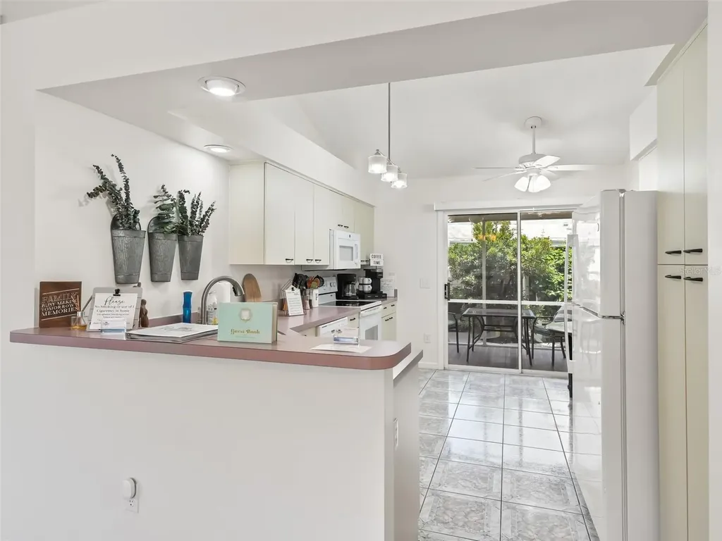 1405 W Schwartz Boulevard The Villages FL 32159
