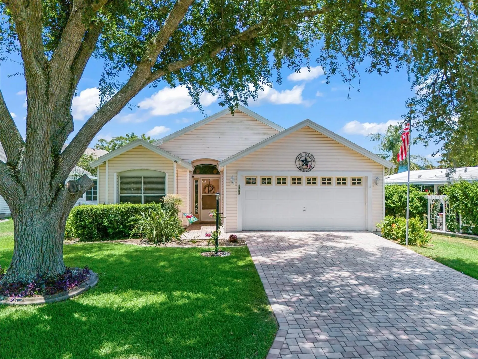 1405 W Schwartz Boulevard The Villages FL 32159