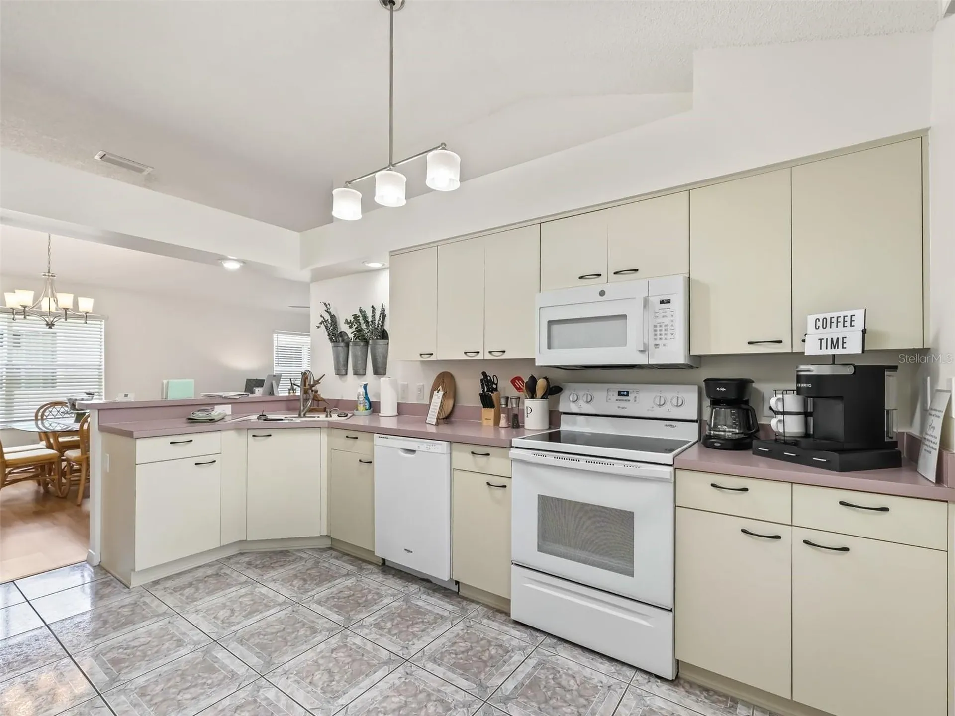1405 W Schwartz Boulevard The Villages FL 32159