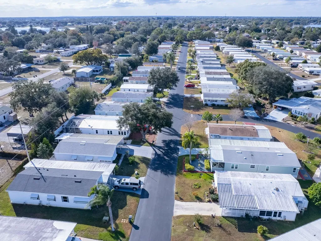 6092 Southern Oaks Drive SE Winter Haven FL 33884