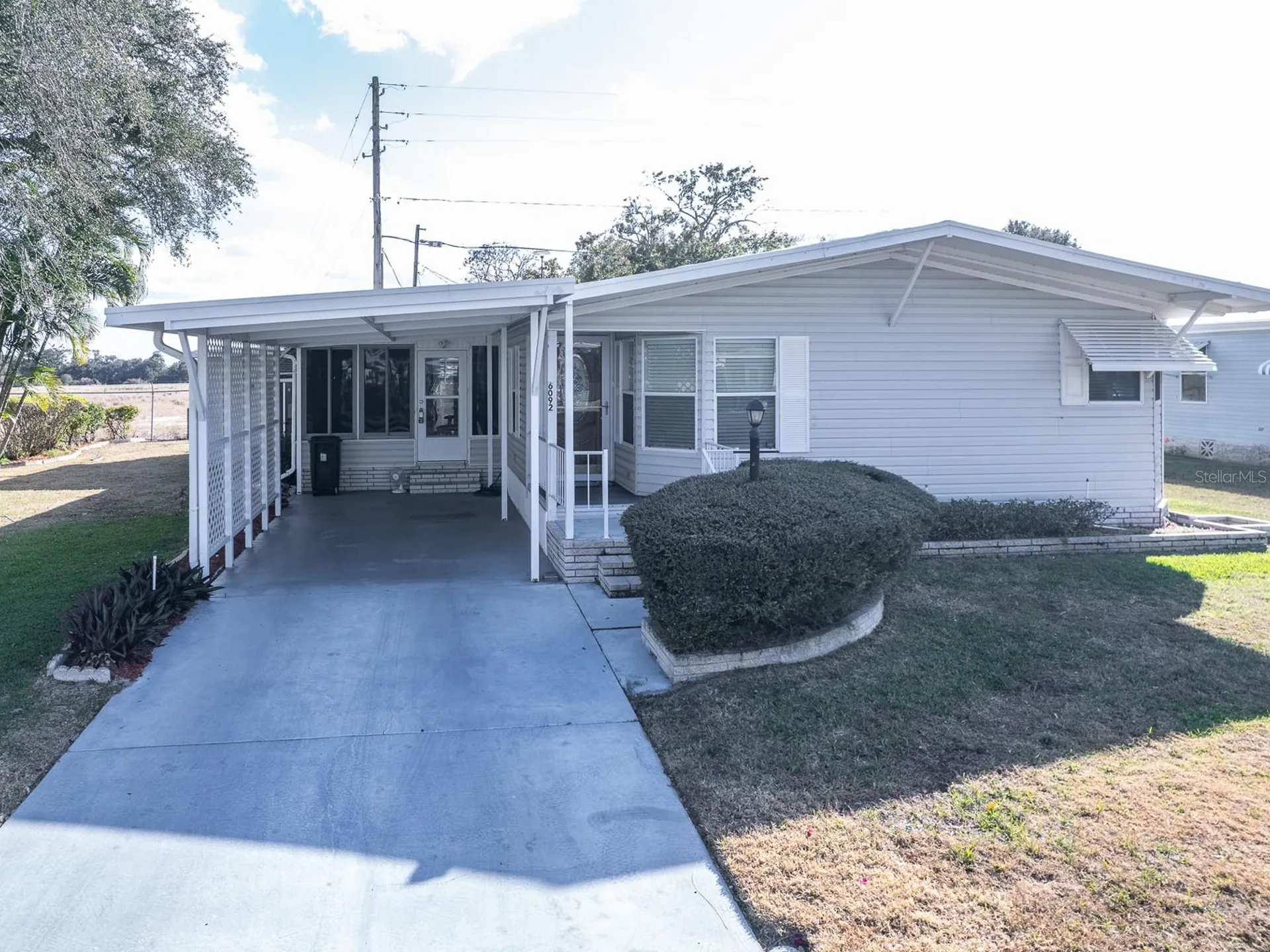 6092 Southern Oaks Drive SE Winter Haven FL 33884